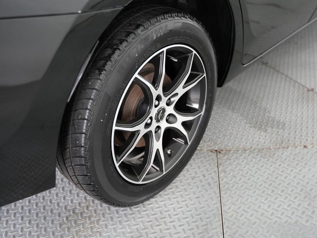 Toyota Corolla 4dr Sdn CVT LE Premium (Natl) 2015