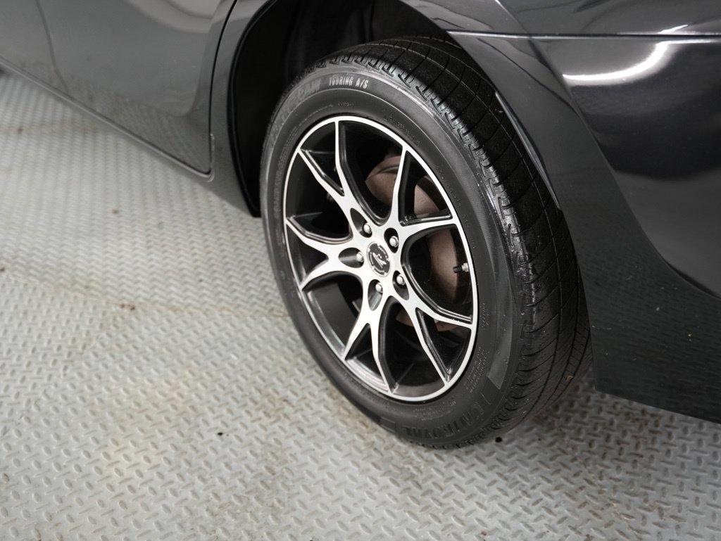Toyota Corolla 4dr Sdn CVT LE Premium (Natl) 2015
