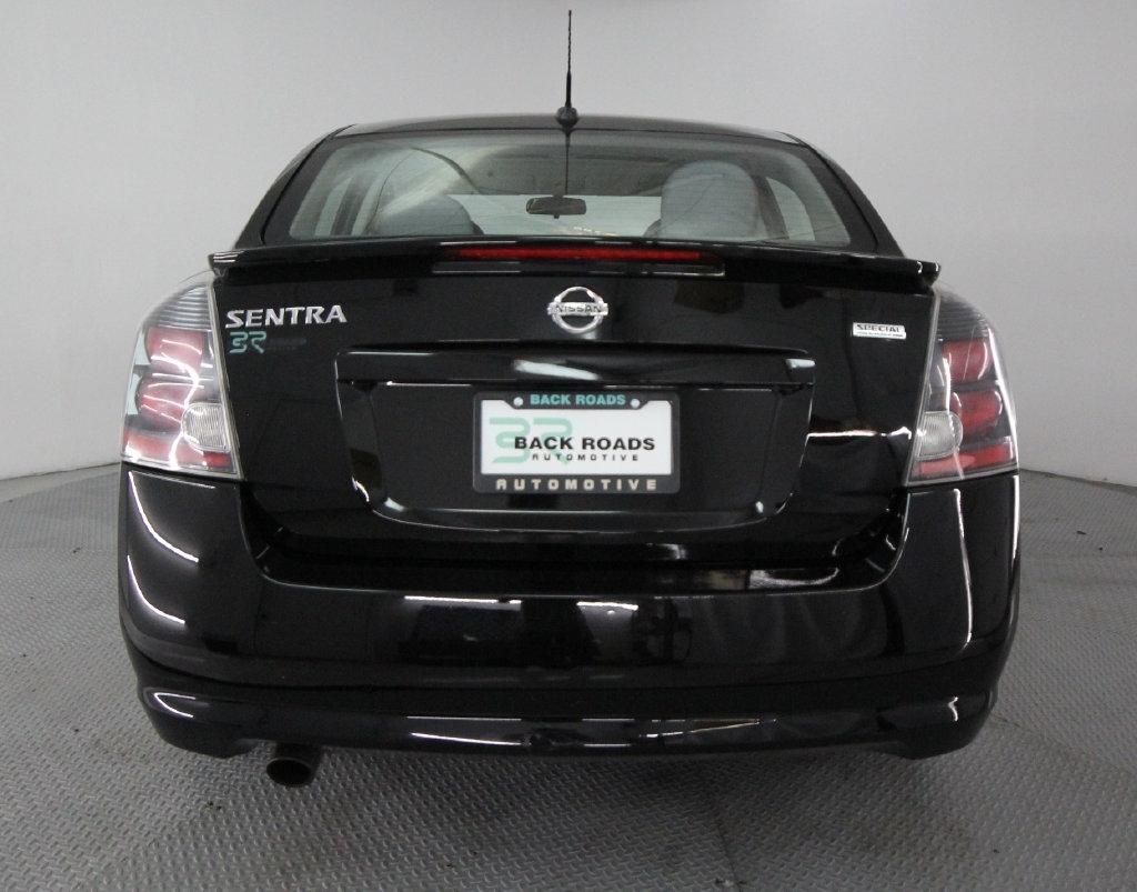 Nissan Sentra 4dr Sdn I4 CVT 2.0 SR 2012