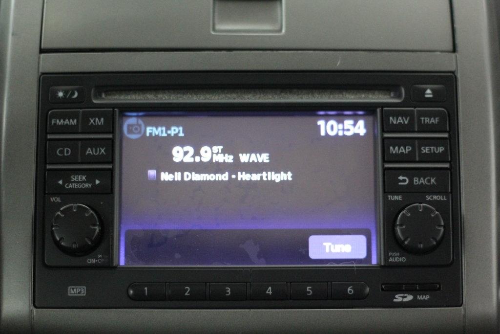Nissan Sentra 4dr Sdn I4 CVT 2.0 SR 2012