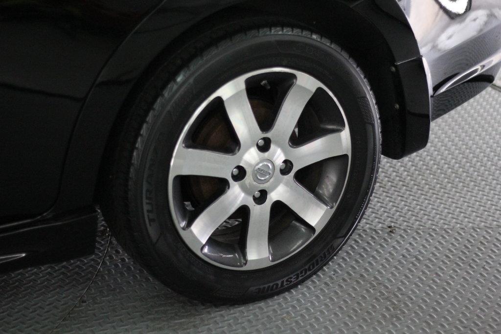 Nissan Sentra 4dr Sdn I4 CVT 2.0 SR 2012