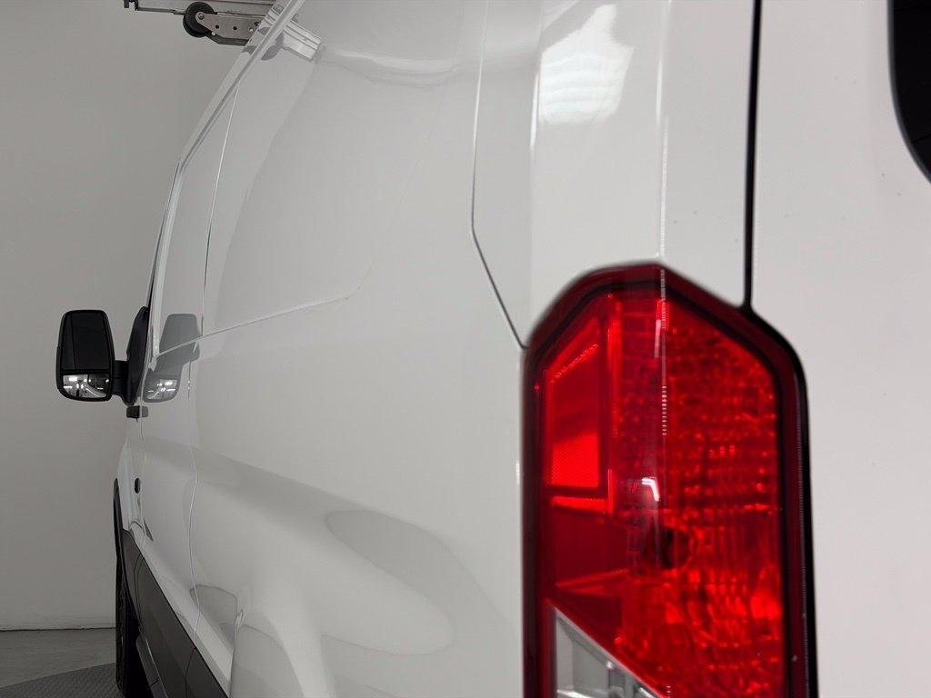 Ford Transit Cargo Van T-350 130" Low Rf 9500 GVWR RWD 2022