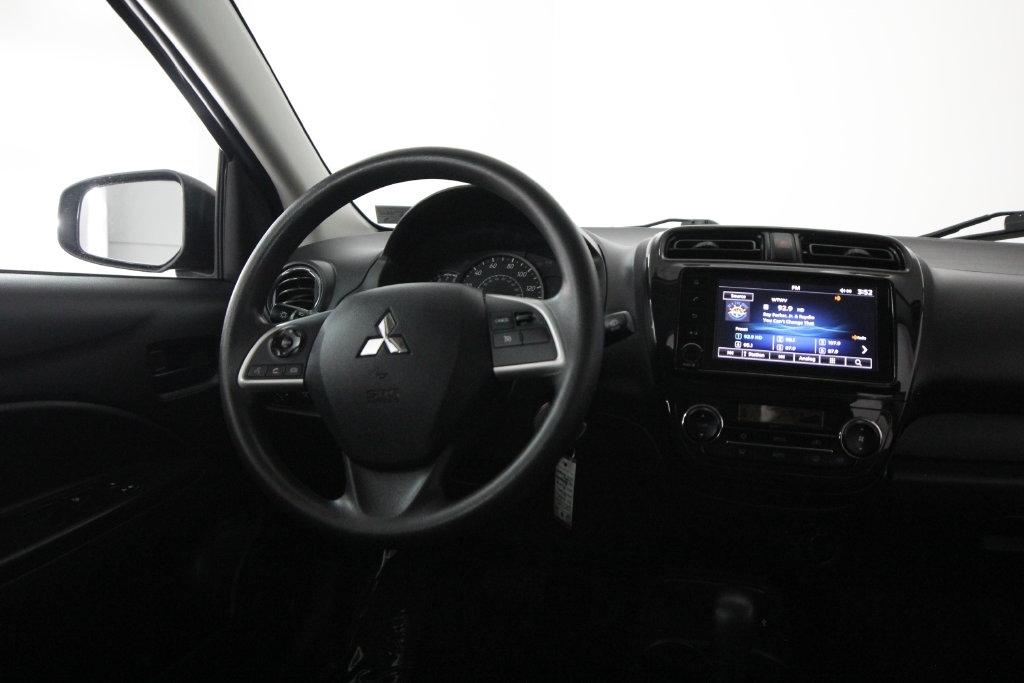 Mitsubishi Mirage ES CVT 2024