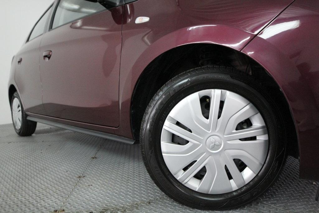 Mitsubishi Mirage ES CVT 2024