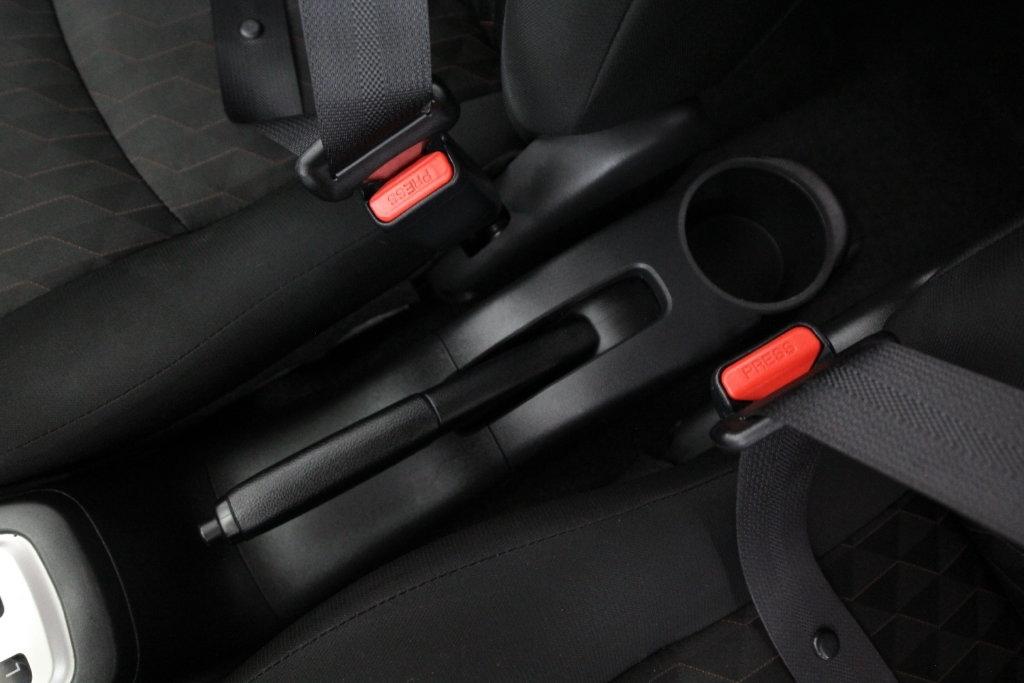 Mitsubishi Mirage ES CVT 2024