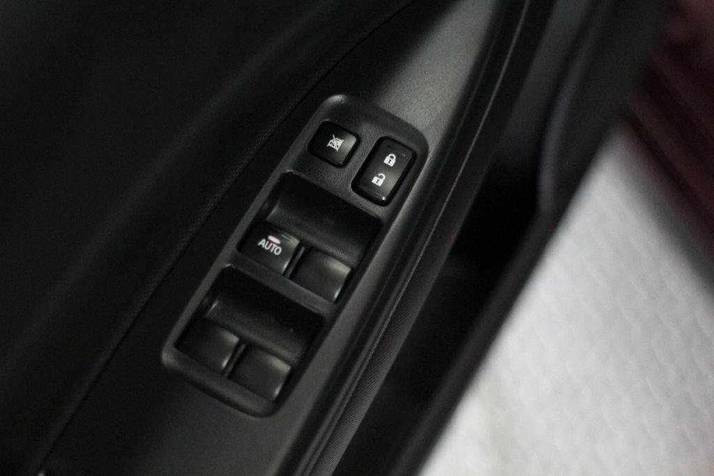 Mitsubishi Mirage ES CVT 2024