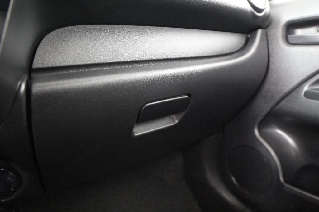 Mitsubishi Mirage ES CVT 2024