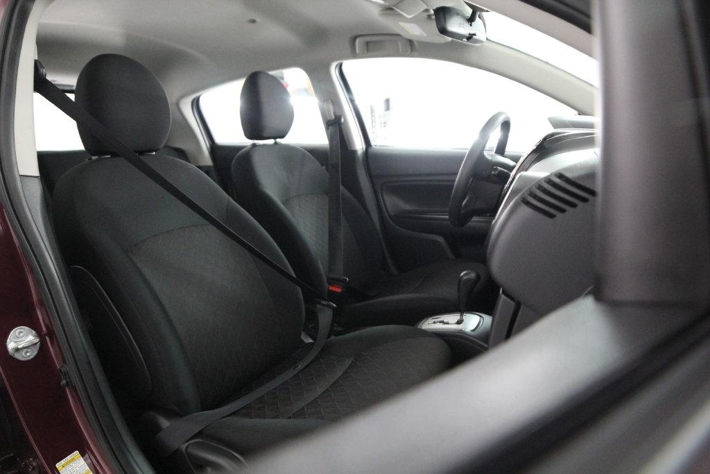 Mitsubishi Mirage ES CVT 2024