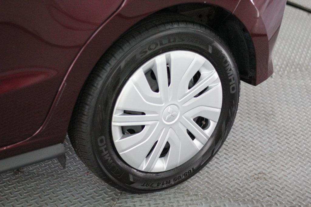 Mitsubishi Mirage ES CVT 2024