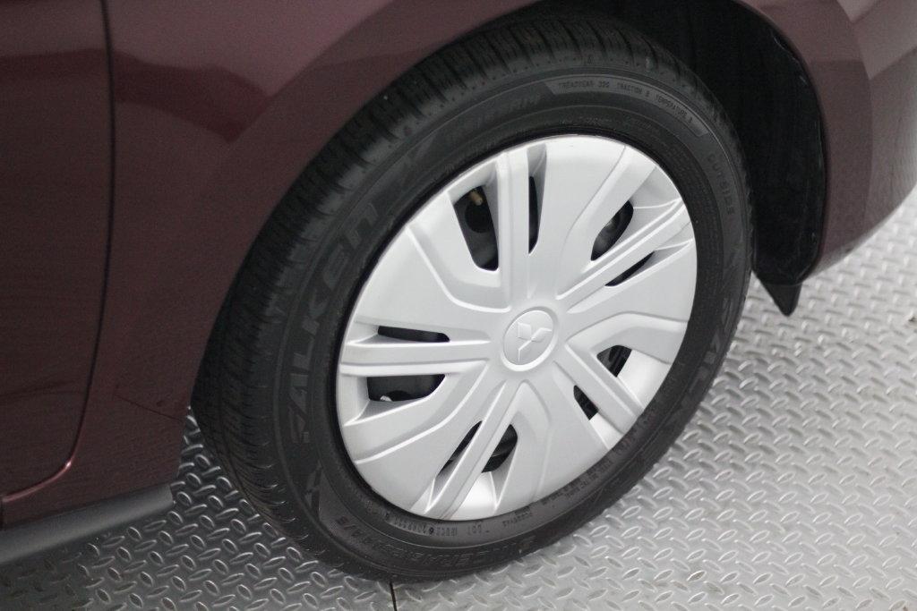 Mitsubishi Mirage ES CVT 2024