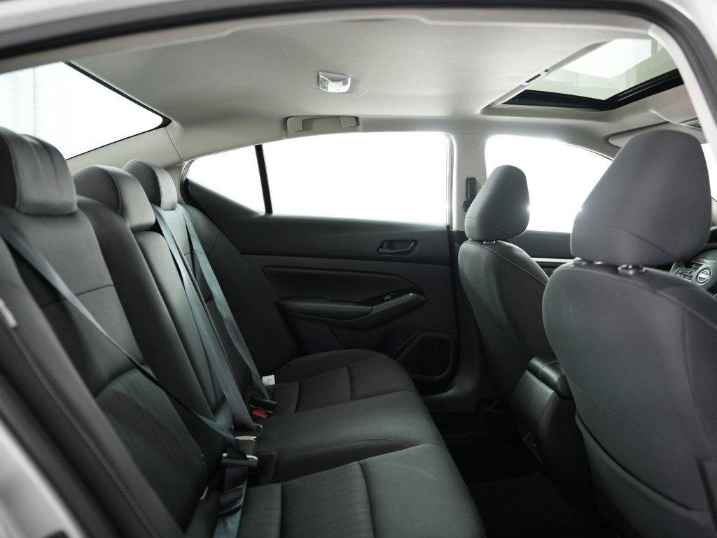 Nissan Altima 2.5 SV Sedan 2023
