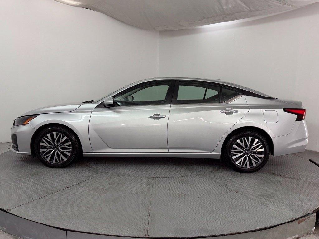 Nissan Altima 2.5 SV Sedan 2023