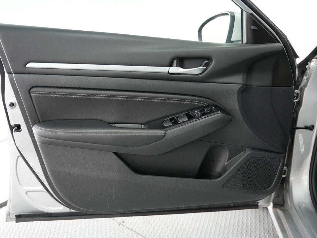 Nissan Altima 2.5 SV Sedan 2023