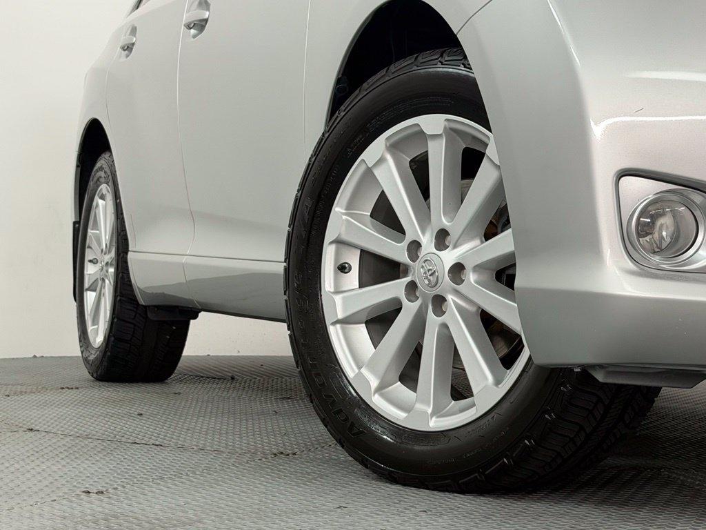 Toyota Venza 4dr Wgn I4 FWD XLE (Natl) 2012