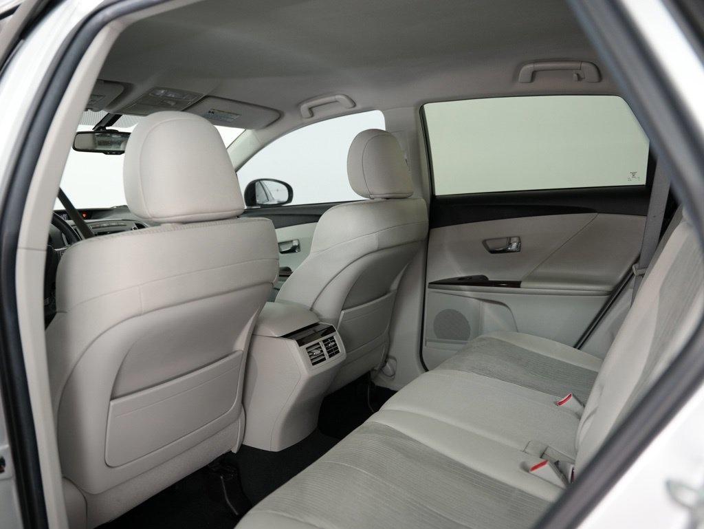 Toyota Venza 4dr Wgn I4 FWD XLE (Natl) 2012