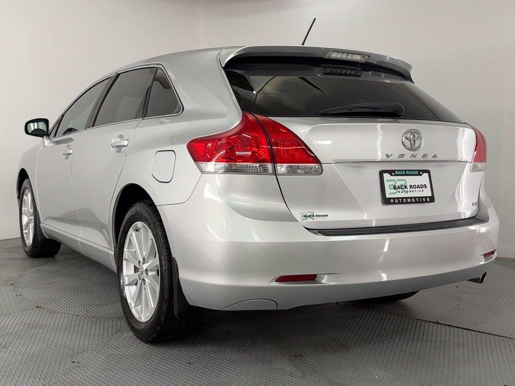Toyota Venza 4dr Wgn I4 FWD XLE (Natl) 2012