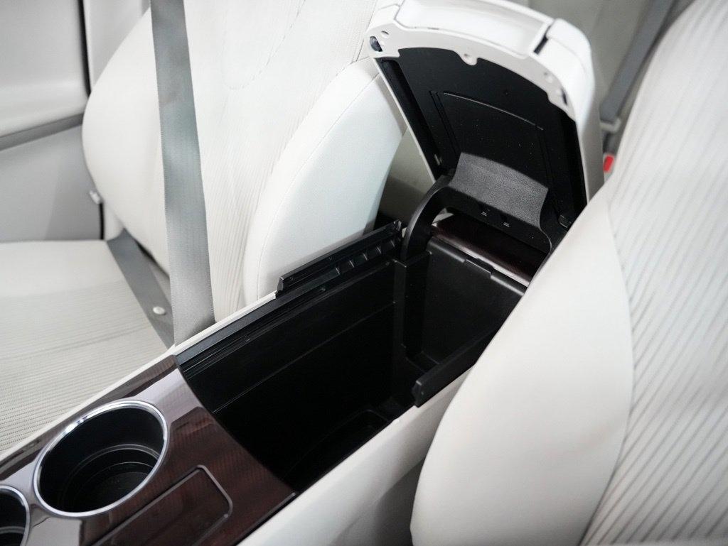 Toyota Venza 4dr Wgn I4 FWD XLE (Natl) 2012