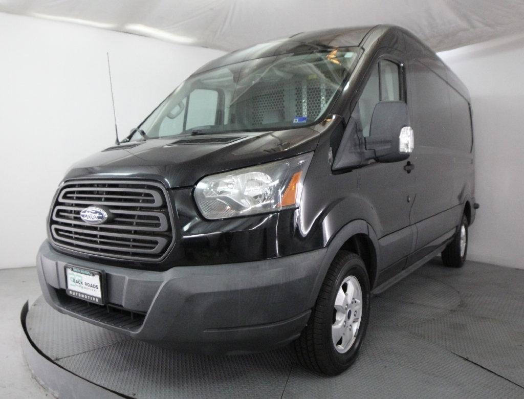 Ford Transit Van T-250 148" Med Rf 9000 GVWR Sliding RH Dr 2017