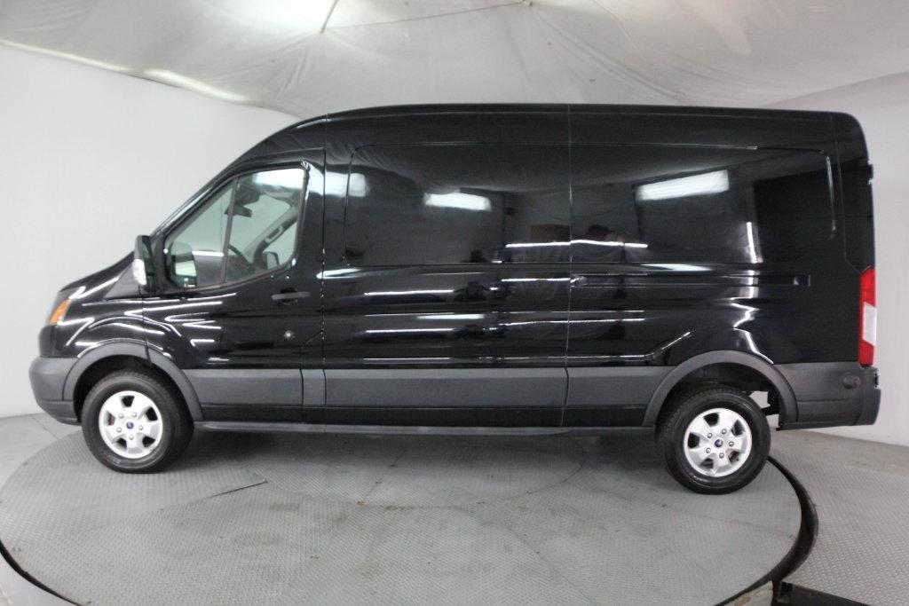 Ford Transit Van T-250 148" Med Rf 9000 GVWR Sliding RH Dr 2017