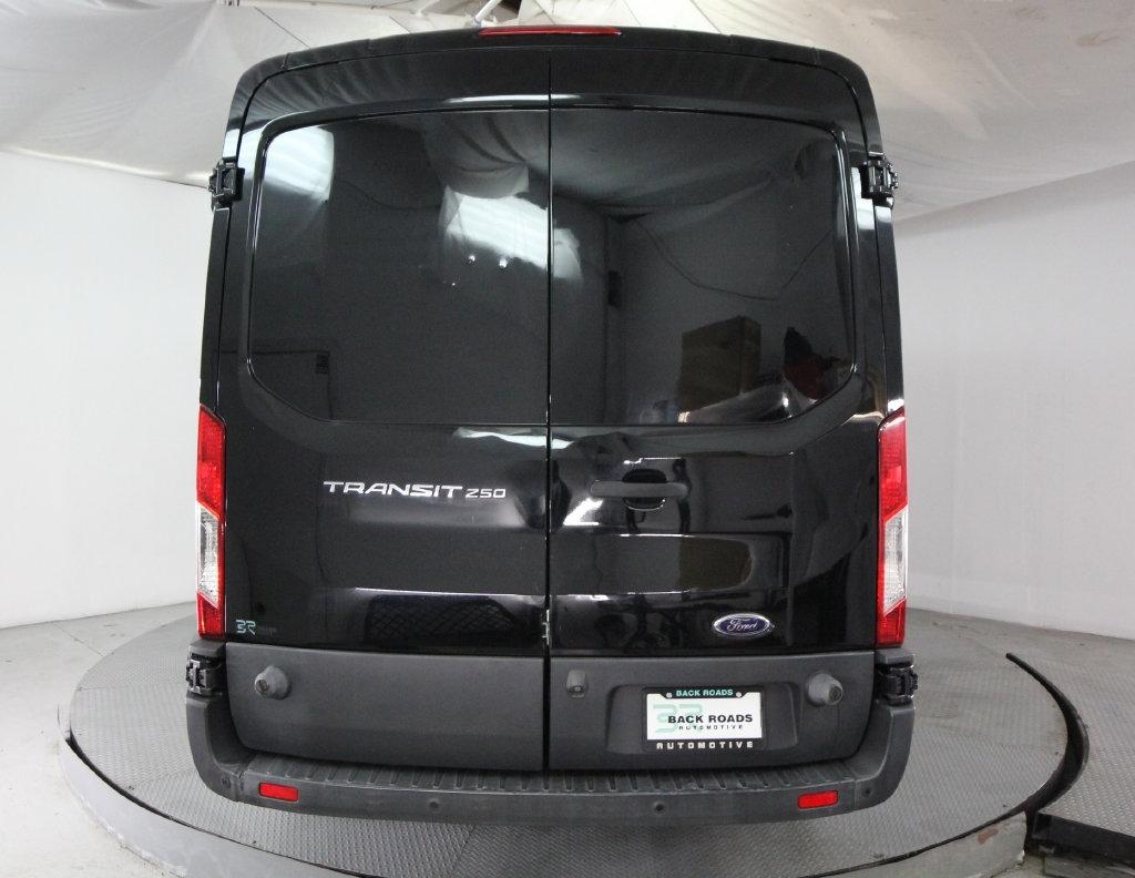 Ford Transit Van T-250 148" Med Rf 9000 GVWR Sliding RH Dr 2017