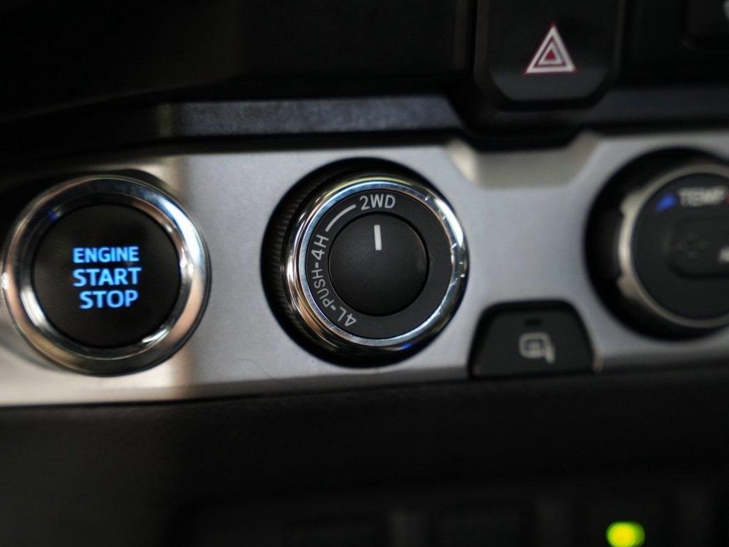 Toyota Tacoma 4WD Limited Double Cab 5' Bed V6 AT (Natl) 2020