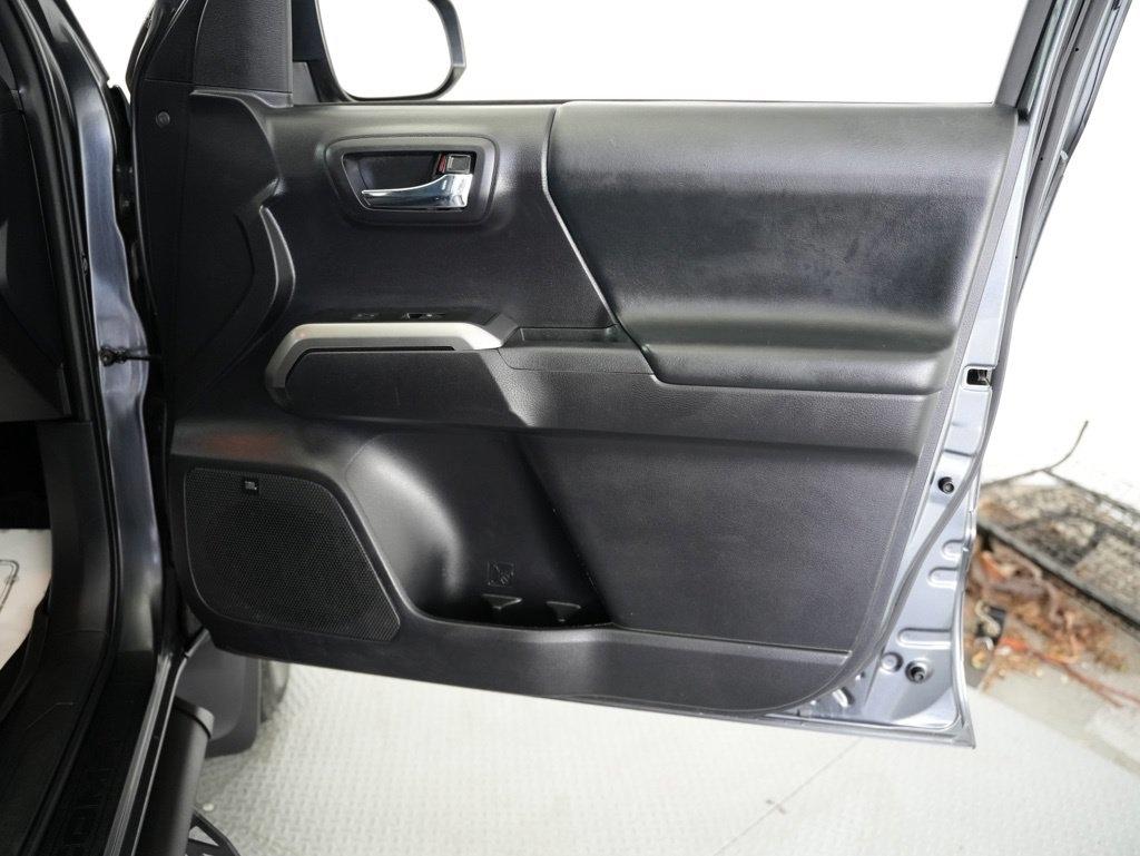 Toyota Tacoma 4WD Limited Double Cab 5' Bed V6 AT (Natl) 2020