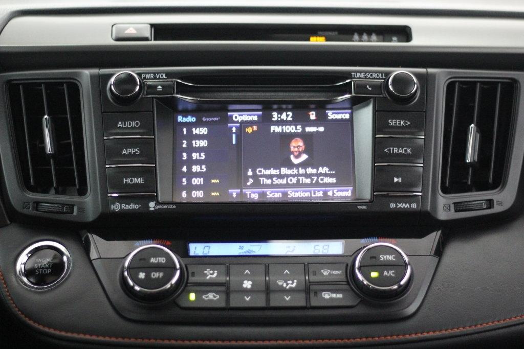 Toyota RAV4 SE AWD (Natl) 2017