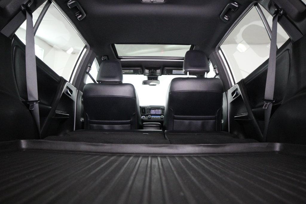 Toyota RAV4 SE AWD (Natl) 2017