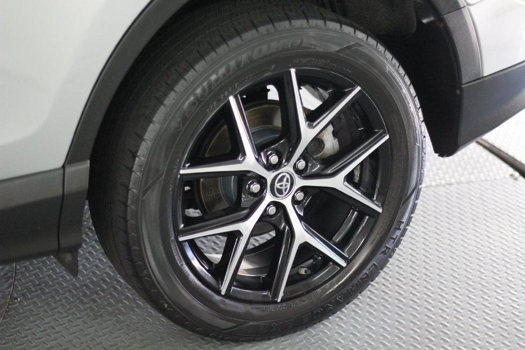 Toyota RAV4 SE AWD (Natl) 2017