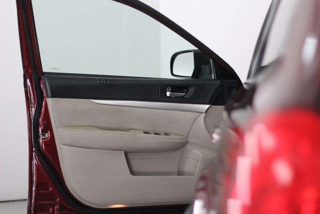 Subaru Outback 4dr Wgn H4 Auto 2.5i Prem AWP 2011