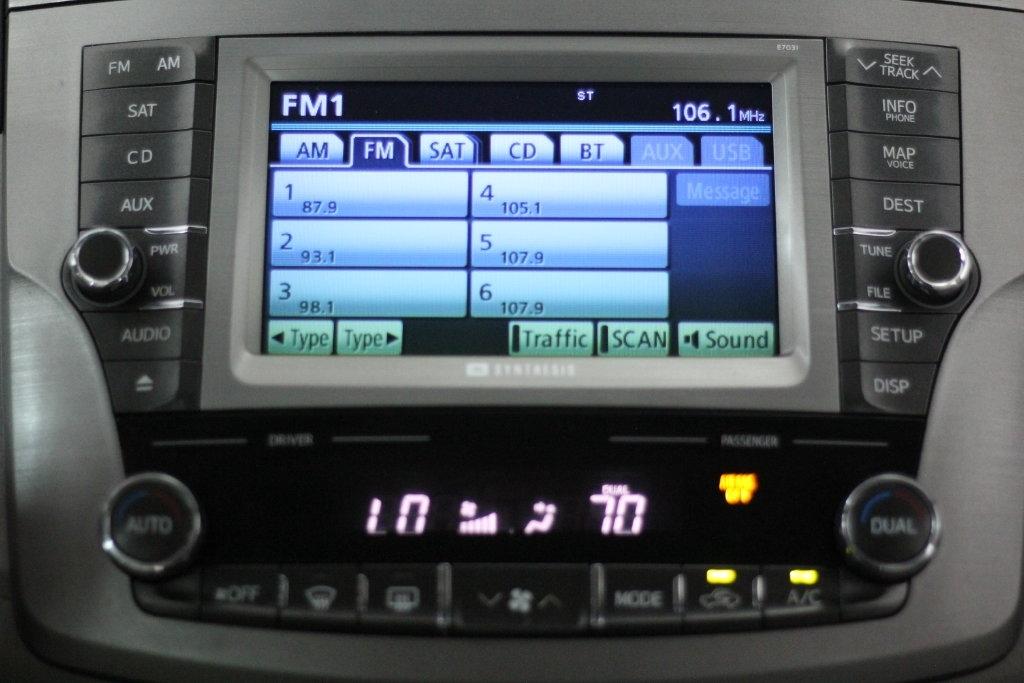 Toyota Avalon 4dr Sdn (Natl) 2012