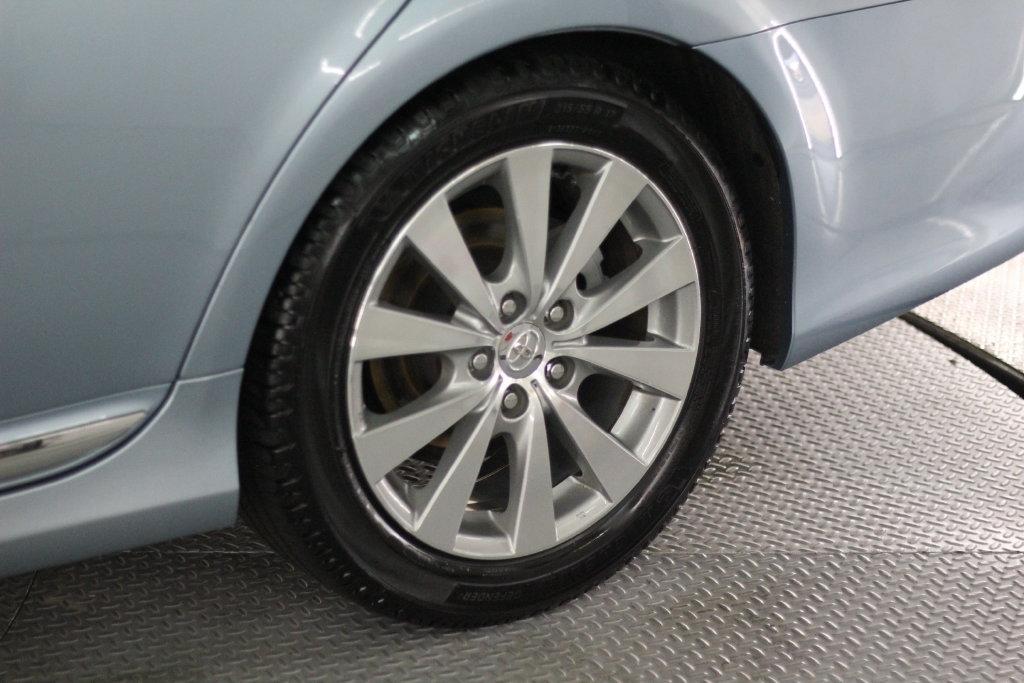 Toyota Avalon 4dr Sdn (Natl) 2012