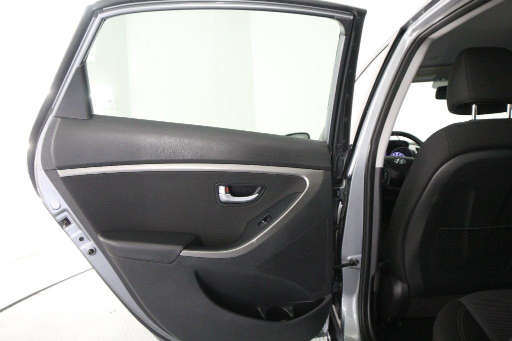 Hyundai Elantra GT 5dr HB Auto 2016