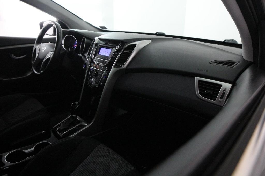 Hyundai Elantra GT 5dr HB Auto 2016