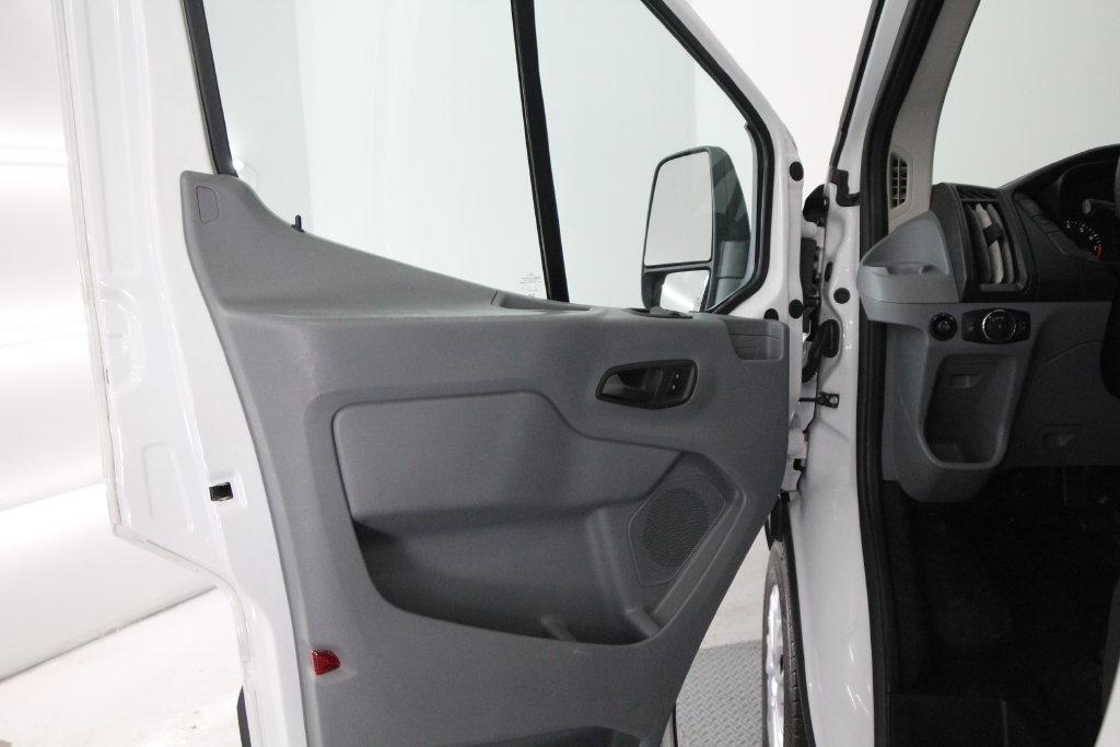 Ford Transit Van T-350 148" Low Rf 9500 GVWR Swing-Out RH Dr 2017
