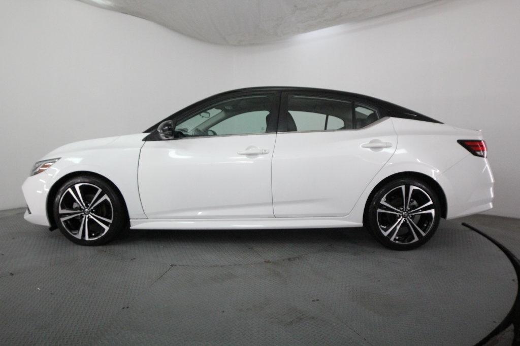 Nissan Sentra SR CVT 2022