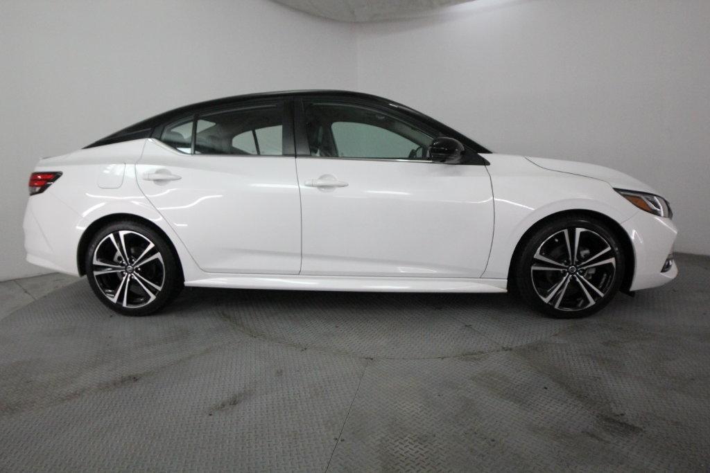Nissan Sentra SR CVT 2022