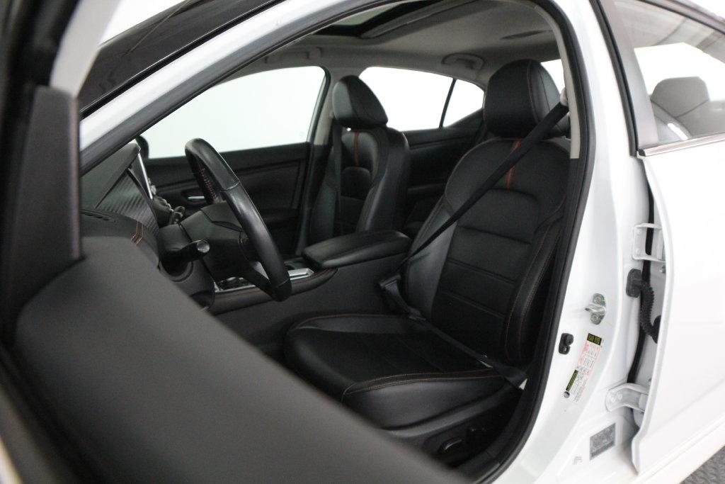 Nissan Sentra SR CVT 2022