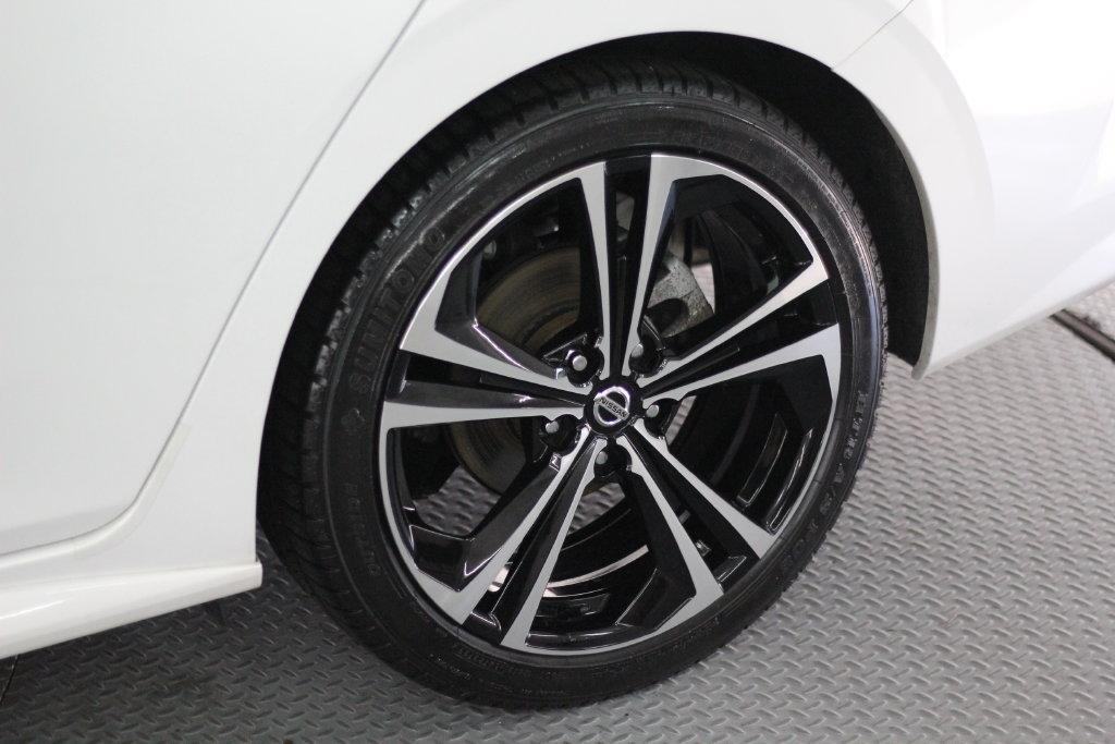 Nissan Sentra SR CVT 2022