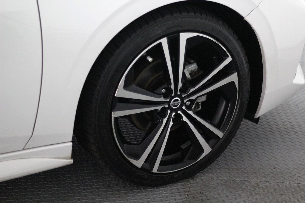 Nissan Sentra SR CVT 2022