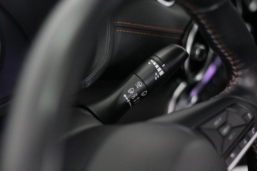 Nissan Sentra SR CVT 2022