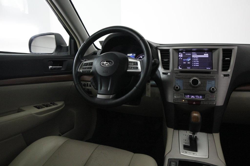 Subaru Outback 4dr Wgn H4 Auto 2.5i Limited 2014