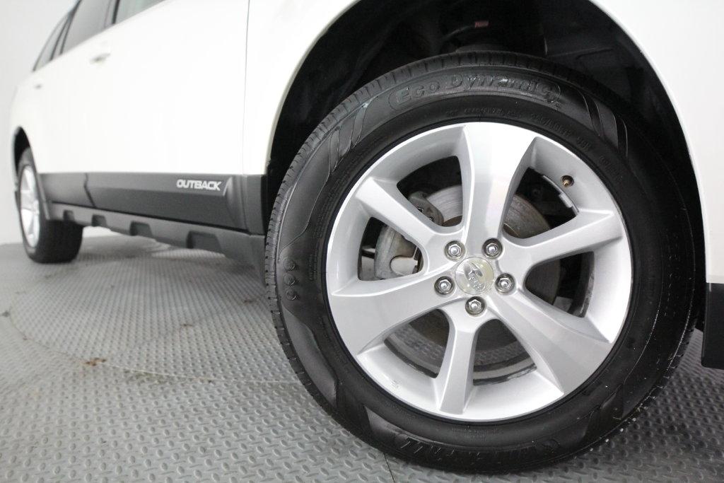 Subaru Outback 4dr Wgn H4 Auto 2.5i Limited 2014