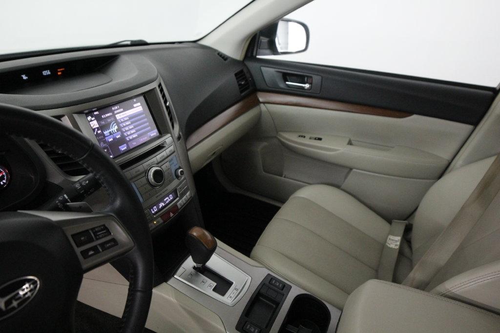Subaru Outback 4dr Wgn H4 Auto 2.5i Limited 2014