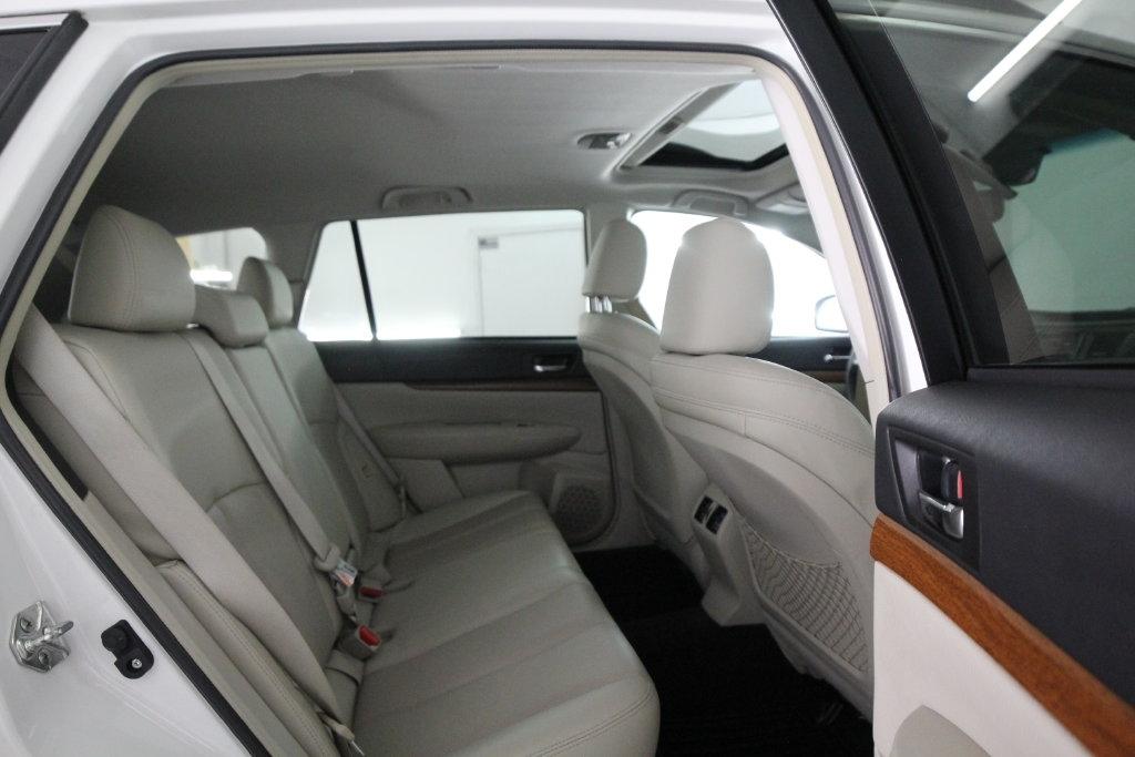 Subaru Outback 4dr Wgn H4 Auto 2.5i Limited 2014
