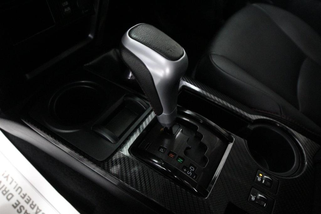 Toyota 4Runner TRD Off Road Premium 4WD (Natl) 2019