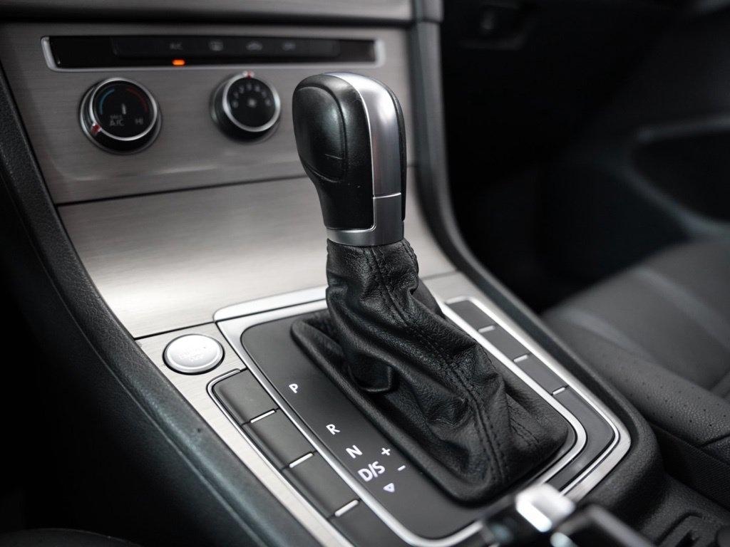 Volkswagen Golf SportWagen 4dr DSG TDI S 2015