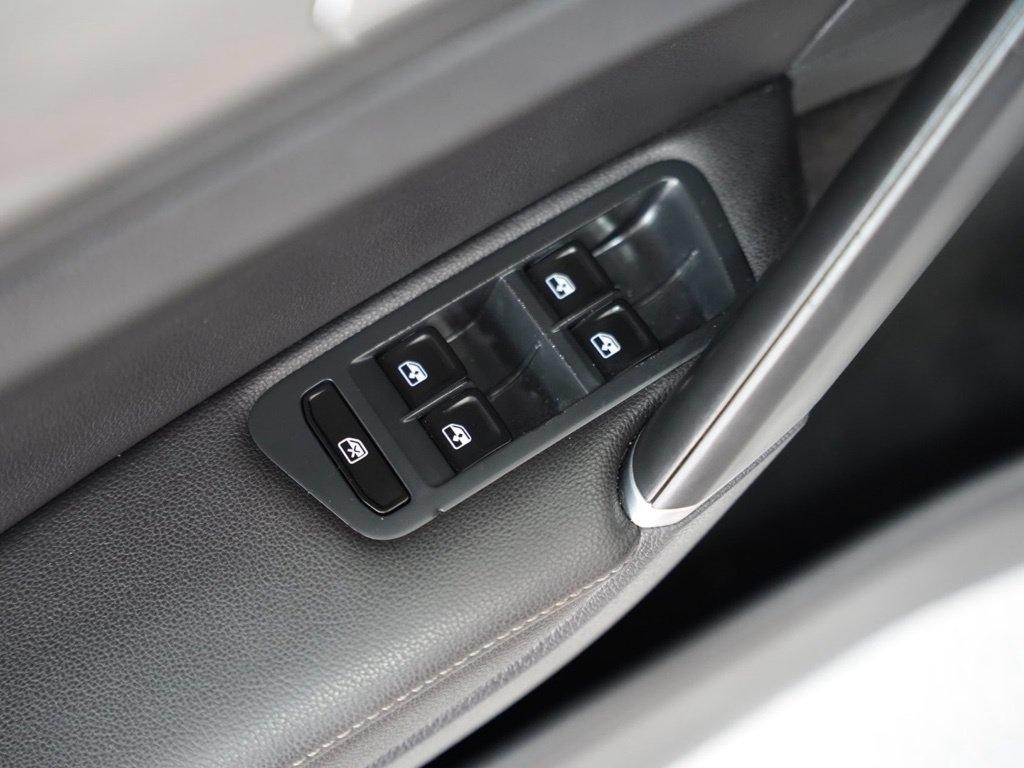 Volkswagen Golf SportWagen 4dr DSG TDI S 2015