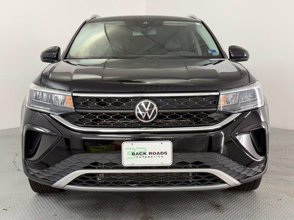 Volkswagen Taos SE FWD 2022