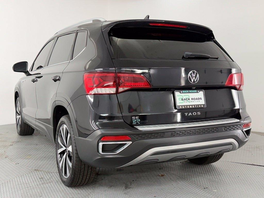 Volkswagen Taos SE FWD 2022